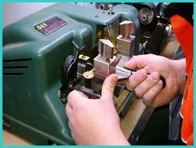 Advanced Locksmith Service Framingham, MA 508-409-6153 - 18-key-making