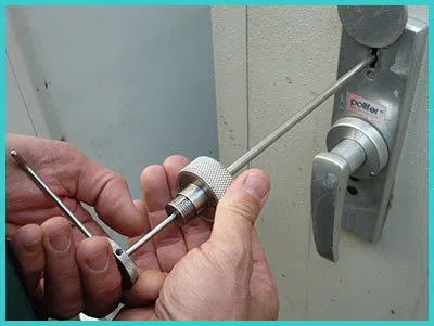 Advanced Locksmith Service Framingham, MA 508-409-6153 - 5-lock-opening